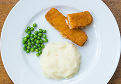 1½ fish fingers, 3 tablespoons mash, 1 tablespoon of peas