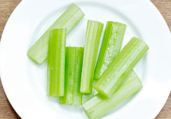 7 small sticks of celery