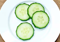 4 slices of cucumber