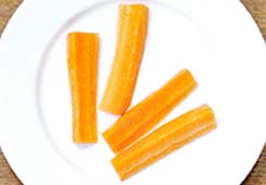 4 carrot sticks