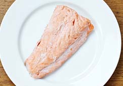 1 small fillet of salmon