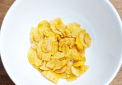 Dry flaked cereal - 3 heaped tablespoons of cornflakes